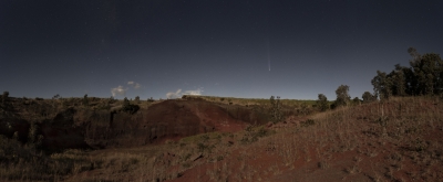 1016_SHS3651-7fr-j-kahuku-crater-comet-pan