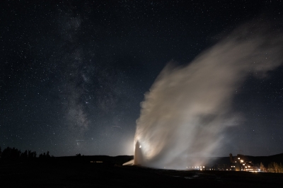 old-faithful_L1001052j
