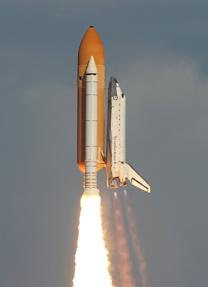 US-SPACE-SHUTTLE-ATLANTIS