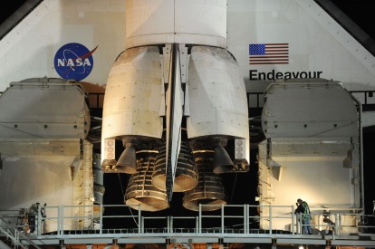 US-SPACE-SHUTTLE-ENDEAVOUR