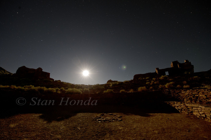 Moon set, Wupatki Pueblo